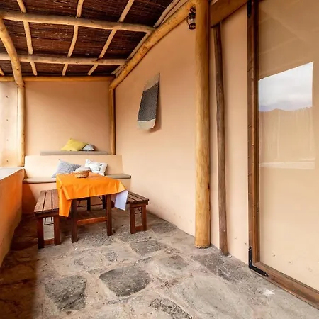 Flatguest Charming House + Pool + Terrace + Views *
