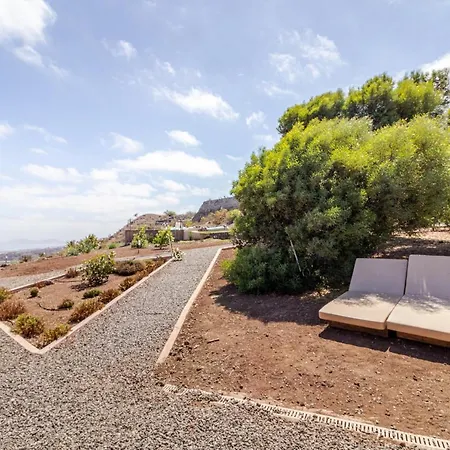 Flatguest Charming House + Pool + Terrace + Views Сasa de vacaciones