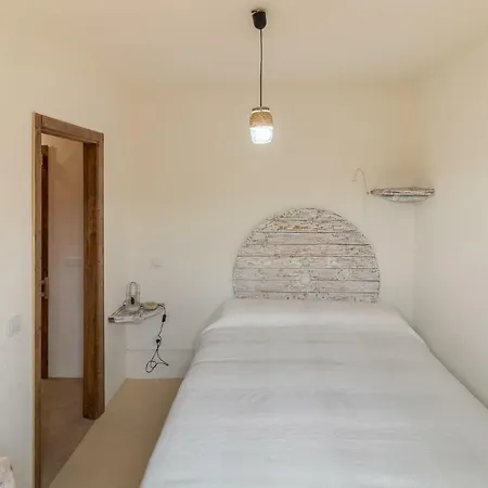 Flatguest Charming House + Pool + Terrace + Views *