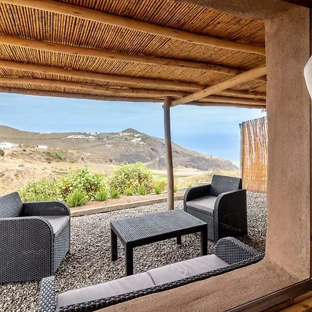 Flatguest Charming House + Pool + Terrace + Views *