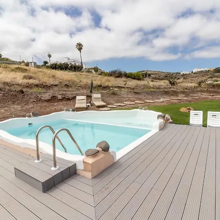 Сasa de vacaciones Flatguest Charming House + Pool + Terrace + Views *